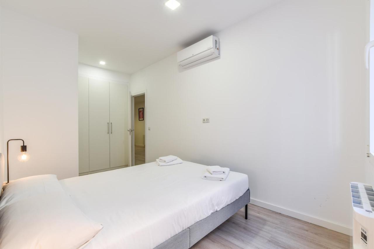 Apartamentos En Madrid Rio Kültér fotó